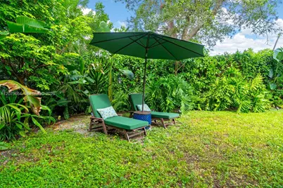1165 NW 110th St, Miami, FL 33168 - Photo 17