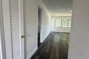 1400 NE 191st St, Miami, FL 33179 - Photo 11