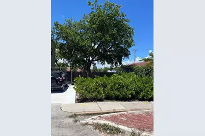 821 N Tamarind Ave #B, West Palm Beach, FL 33401 - Photo 9