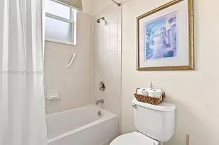 2466 NE 3rd Ct, Homestead, FL 33033 - Photo 23