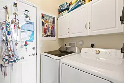 2466 NE 3rd Ct, Homestead, FL 33033 - Photo 9