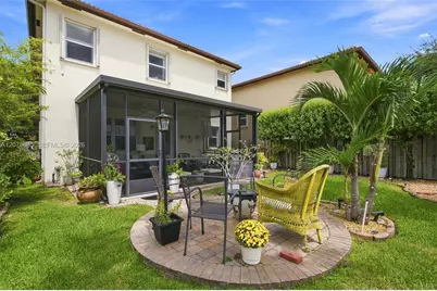 2466 NE 3rd Ct, Homestead, FL 33033 - Photo 29