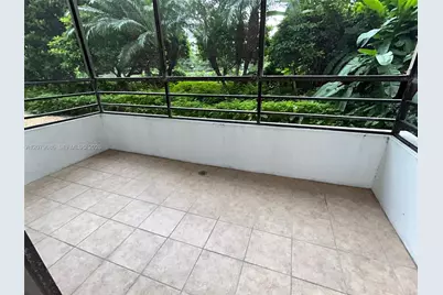 600 Three Islands Blvd #118, Hallandale Beach, FL 33009 - Photo 3