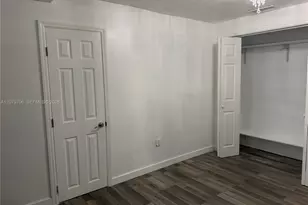 6871 SW 37th St, Miami, FL 33155 - Photo 5