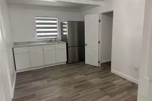 6871 SW 37th St, Miami, FL 33155 - Photo 3