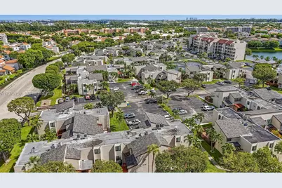 10300 NW 9th St Cir #203, Miami, FL 33172 - Photo 21