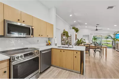1416 Canary Island Dr, Weston, FL 33327 - Photo 25