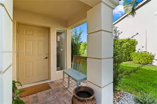 1416 Canary Island Dr, Weston, FL 33327 - Photo 11