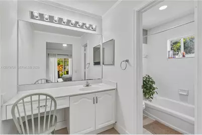 1416 Canary Island Dr, Weston, FL 33327 - Photo 35