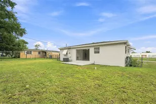 2135 NW 129th St, Miami, FL 33167 - Photo 29