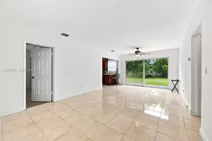 2135 NW 129th St, Miami, FL 33167 - Photo 9