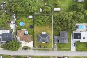 2135 NW 129th St, Miami, FL 33167 - Photo 3
