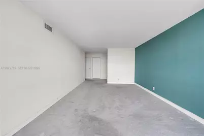 1000 Parkview Dr #925, Hallandale Beach, FL 33009 - Photo 17