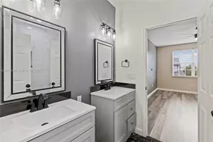 1522 Summergate Dr, Other City - In The State Of Florida, FL 33594 - Photo 31