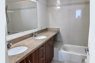 601 NE 23rd St #1502, Miami, FL 33137 - Photo 9