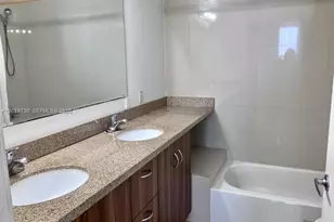 601 NE 23rd St, Miami, FL 33137 - Photo 9