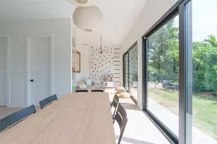 2521 SW 25th Ter, Miami, FL 33133 - Photo 29