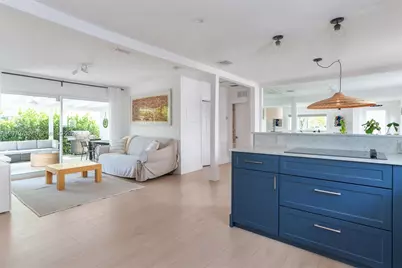 2521 SW 25th Ter, Miami, FL 33133 - Photo 9