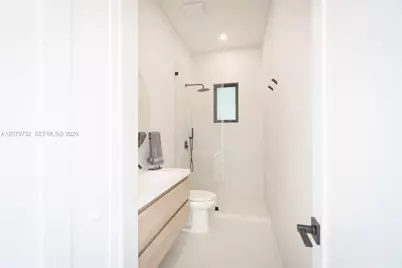 2521 SW 25th Ter, Miami, FL 33133 - Photo 31
