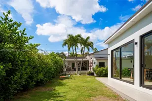 2521 SW 25th Ter, Miami, FL 33133 - Photo 23