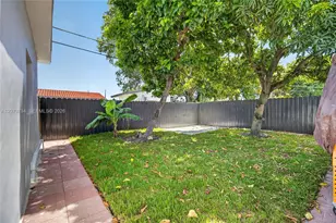 1011 NW 30th Ct, Miami, FL 33125 - Photo 45