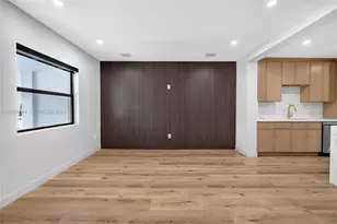 1011 NW 30th Ct, Miami, FL 33125 - Photo 13