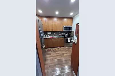 1075 W 68th St #403, Hialeah, FL 33014 - Photo 15
