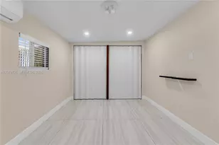 9450 SW 25th Dr, Miami, FL 33165 - Photo 37