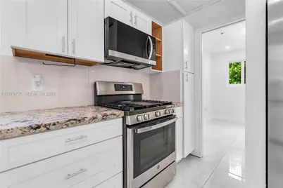 9450 SW 25th Dr, Miami, FL 33165 - Photo 15
