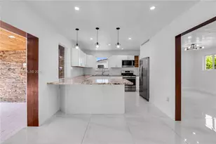 9450 SW 25th Dr, Miami, FL 33165 - Photo 11