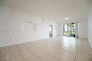 10750 NW 66th St, Doral, FL 33178 - Photo 15