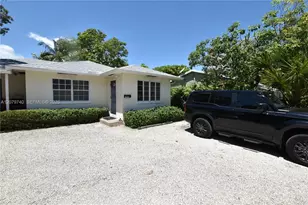 801 SE 4th St, Boynton Beach, FL 33435 - Photo 1