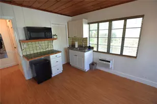 801 SE 4th St, Boynton Beach, FL 33435 - Photo 13