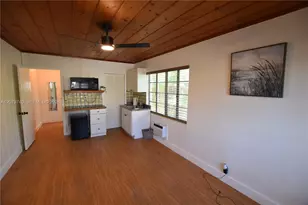 801 SE 4th St, Boynton Beach, FL 33435 - Photo 5