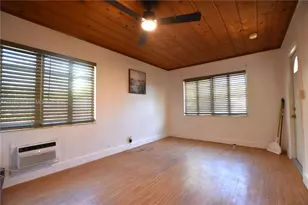 801 SE 4th St, Boynton Beach, FL 33435 - Photo 9