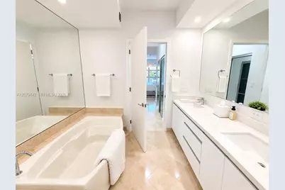 705 Crandon Blvd #506, Key Biscayne, FL 33149 - Photo 3