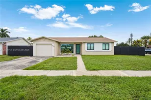 620 NW 98th Ave, Pembroke Pines, FL 33024 - Photo 1