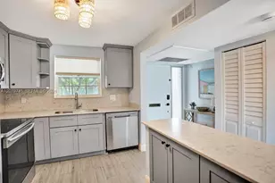 769 Jeffery St, Boca Raton, FL 33487 - Photo 3