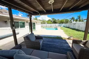 2298 NE 2nd Ave, Boca Raton, FL 33431 - Photo 19