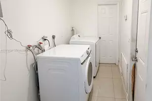 2298 NE 2nd Ave, Boca Raton, FL 33431 - Photo 17