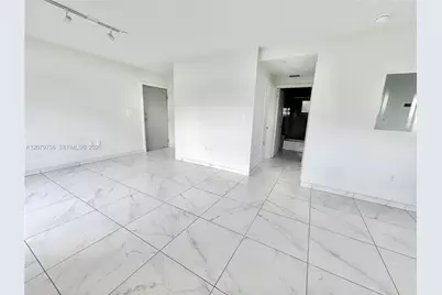 836 SW 2nd St #401, Miami, FL 33130 - Photo 11
