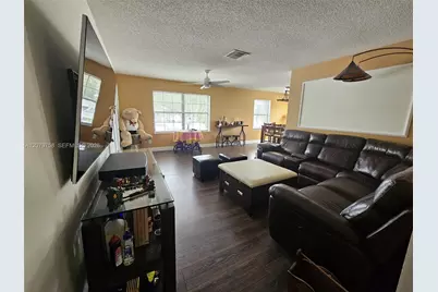 161 SE Village Dr #161, Port Saint Lucie, FL 34952 - Photo 5