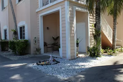 2650 NE 3rd Dr #104, Homestead, FL 33033 - Photo 1