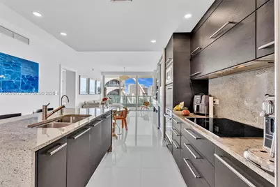 900 Biscayne Blvd #1708, Miami, FL 33132 - Photo 21