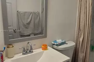 916 SW 24th Ave, Fort Lauderdale, FL 33312 - Photo 5