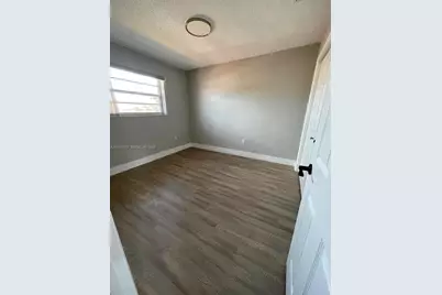 827 SW 11th Ave #5, Miami, FL 33130 - Photo 3