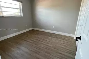 827 SW 11th Ave, Miami, FL 33130 - Photo 3