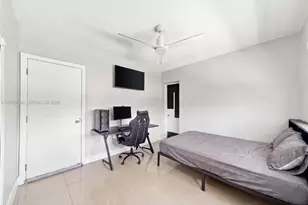 4041 W 8th Ave, Hialeah, FL 33012 - Photo 23