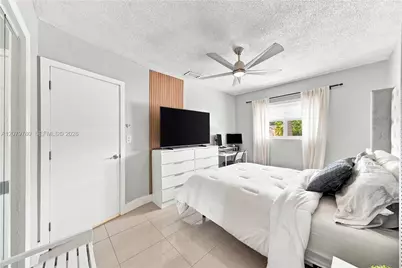4041 W 8th Ave, Hialeah, FL 33012 - Photo 15