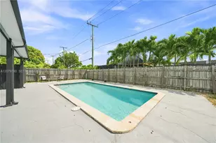 4041 W 8th Ave, Hialeah, FL 33012 - Photo 29